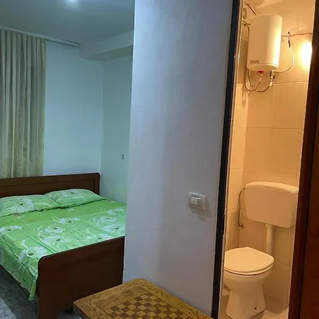 Arta Homestay szállás *